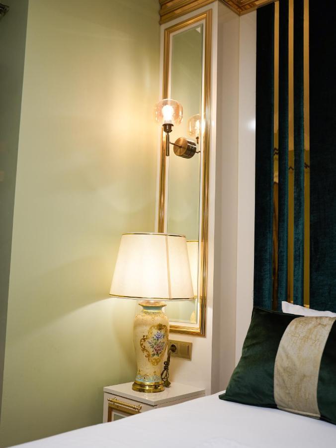 Whitemoon Hotel Suites Taksim Istambul Exterior foto