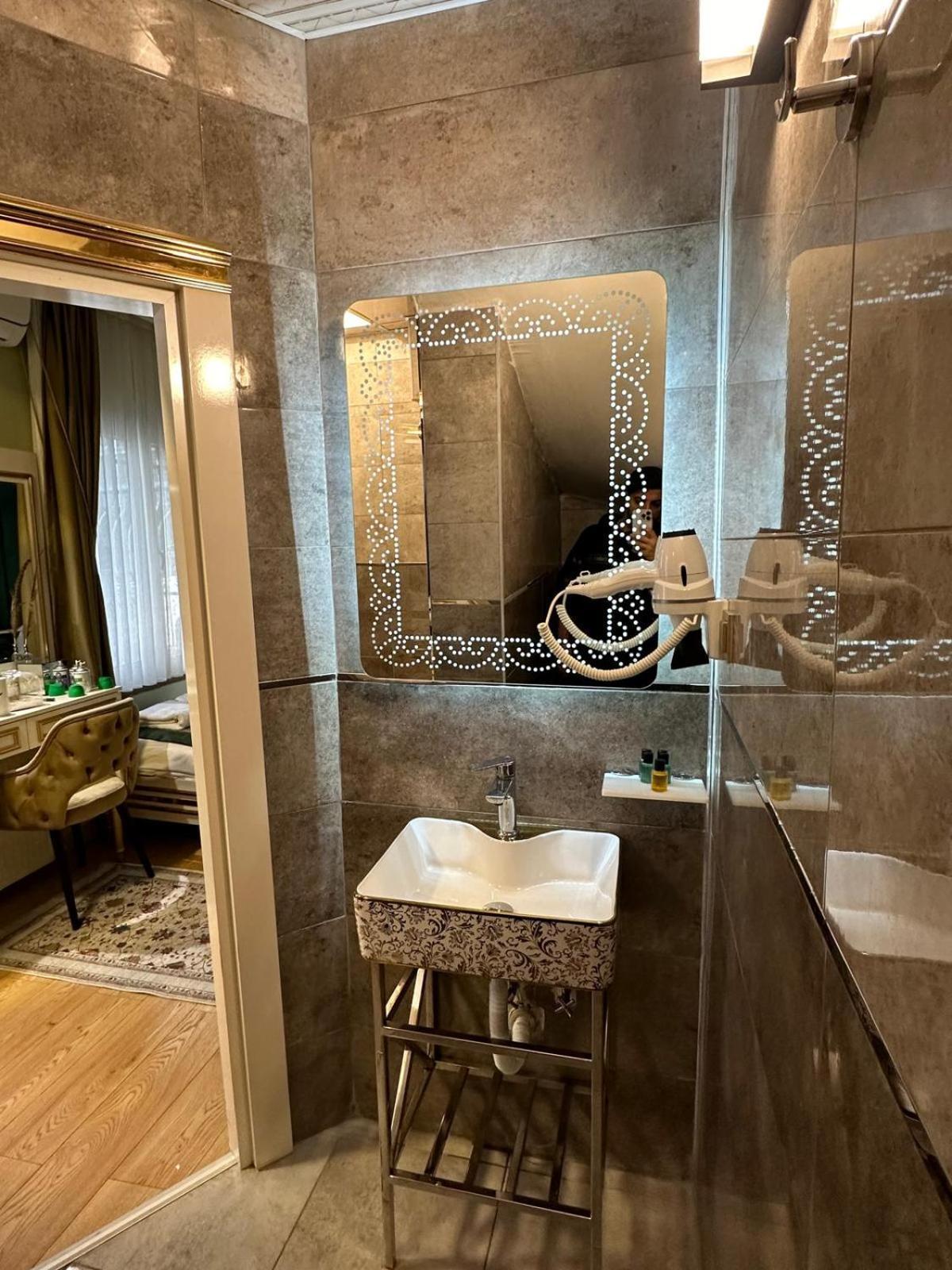 Whitemoon Hotel Suites Taksim Istambul Exterior foto